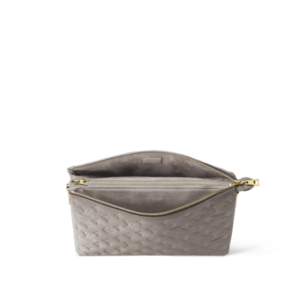 4F973756-D0A8-86D4-F132-6F6C7A1375AF.png Coussin MM M20771