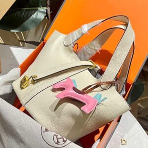 57FDB7E3-8A34-3E7B-025C-0ABC0430D3EA.jpg Picotin Lock 18