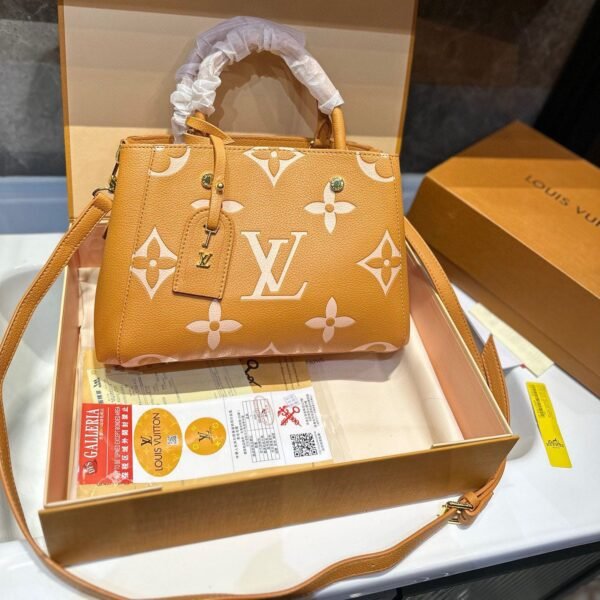 7098D2EC-E323-43BF-6C05-F5735EB5A5A1.jpg Bicolor Monogram Emplant Shoulder Bag