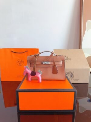 DD450863-4051-0F3A-EEDA-F86672AE9A76.jpg Kelly 20 Bag